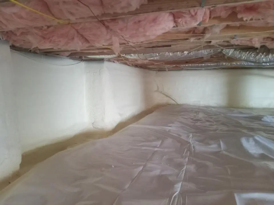 Crawl space encapsulation with closed-cell spray foam for Roof Maintenance in Belleview